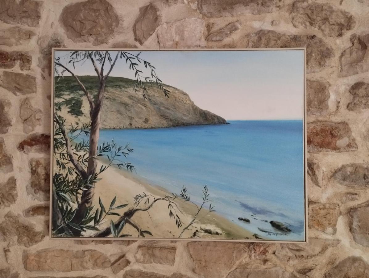 Το Πέτρινο Apartment Aitoliko Luaran gambar